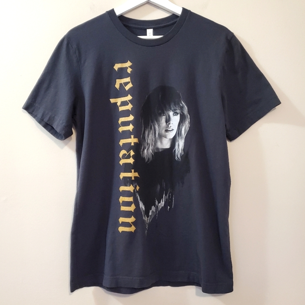 Taylor Swift - Reputation Stadium Tour Concert Tee - Size M